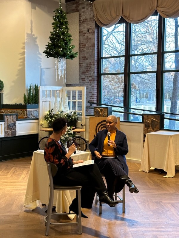 Secretary Thomas with Yvonne - photo